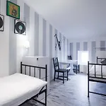 Ab Hostel *