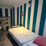 Hostel Ab