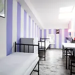بيت شباب Ab وارسو